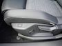 Peugeot 5008 1.2 Hybrid 136 Allure 7p | Nieuwe auto | 7 zits | Rondom camera | Draadloze telefoonoplader | Stoel en stuurverwarming | Draadloze apple carplay & android auto | Led verlichting | Adaptive cruise control