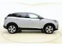 Peugeot 3008 1.2 Hybrid 136 Allure | DEMO | Elektr. achterklep | Navigatie | Achteruitrijcamera | Climate Control | Half lederen bekleding | Keyless Entry