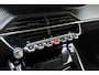 Peugeot 208 1.2 Hybrid 110 e-DCS6 Allure | Parkeersensoren | Appel Carplay/Android Auto draadloos | Climate Control | Cruise Control | Privacy Glass