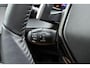 Peugeot 208 1.2 Hybrid 110 e-DCS6 Allure | Parkeersensoren | Appel Carplay/Android Auto draadloos | Climate Control | Cruise Control | Privacy Glass