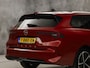 Opel Astra Sports Tourer 1.2 Business Elegance (APPLE CARPLAY, STUUR/STOELVERWARMING, 360 CAMERA, ADAPTIVE CRUISE, SPORTSTOELEN, GETINT GLAS, KEYLESS, SFEERVERLICHTING, NIEUWSTAAT)