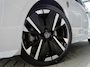 Peugeot 308 1.2 Hybrid 145 e-DCS6 GT € 6000,- DEMOVOORDEEL! | AGR stoelen | Stoel en stuurverwarming | Camera rondom | Adaptieve cruise control | Panoramadak | Afneembare trekhaak | Full led | 18 inch lichtmetalen velgen