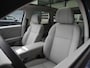 Leapmotor B10 Design ProMax 67.1 kWh Licht interieur | Wltp 434km | 750kg trekgewicht | Stoel en stuur verwarming | 360 graden camera | Lederen bekleding | Panoramadak | Led | Regensensor | Sfeerverlichting | Elektrisch verstelbare voorstoelen