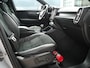 Volvo XC40 1.5 T3 Momentum Business | Zwart dak | Navigatie | Adaptieve Cruise control | Camera | Elektrische achterklep | Elektrisch verstelbare stoelen met geheugen