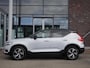 Volvo XC40 1.5 T3 Momentum Business | Zwart dak | Navigatie | Adaptieve Cruise control | Camera | Elektrische achterklep | Elektrisch verstelbare stoelen met geheugen
