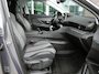 Peugeot 3008 1.2 PureTech Première | Elektrisch bedienbare achterklep | 19 inch velgen | Keyless entry en start | Dealer onderhouden | Navigatie | Zwart Dak | Climate control