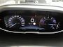 Peugeot 3008 1.2 PureTech Première | Elektrisch bedienbare achterklep | 19 inch velgen | Keyless entry en start | Dealer onderhouden | Navigatie | Zwart Dak | Climate control