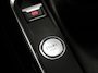 Peugeot 3008 1.2 PureTech Première | Elektrisch bedienbare achterklep | 19 inch velgen | Keyless entry en start | Dealer onderhouden | Navigatie | Zwart Dak | Climate control