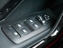 Peugeot 2008 1.2 PureTech GT-line | 110PK | Trekhaak | Achteruitrijcamera | 17 inch lichtmetalen velgen | Apple carplay/Andriod auto | Dakrails | Climate control | Cruise control