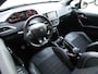Peugeot 2008 1.2 PureTech GT-line | 110PK | Trekhaak | Achteruitrijcamera | 17 inch lichtmetalen velgen | Apple carplay/Andriod auto | Dakrails | Climate control | Cruise control