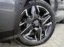 Peugeot 3008 1.2 Hybrid 136 GT | Demo | Stoel en stuurverwarming | Led | Navigatie | Achteruitrijcamera | Keyless entry en start | Parkeersensoren voor en achter | Climate control | Adaptive cruise control