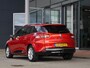 Renault Clio Estate 0.9 TCe Limited 90pk | Navigatie | Trekhaak | Airco | Cruise Control | Parkeerhulp achter | Extra getint glas | Lichtmetalen velgen