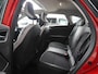Renault Captur 1.6 E-Tech Plug-in Hybrid 160 Intens | Panorama dak | Achteruitrijcamera | Lichtmetalen velgen | Navigatie | Cruise control | Stoelverwarming |