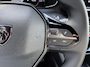 Peugeot e-2008 EV Allure 54 kWh | tot 406km WLTP range | SOH 96% | Parkeersensoren voor + achter | Draadloos Apple Carplay/Android Auto | Cruise Control | Privacy Glass