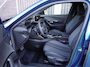 Peugeot e-2008 EV Allure 54 kWh | tot 406km WLTP range | SOH 96% | Parkeersensoren voor + achter | Draadloos Apple Carplay/Android Auto | Cruise Control | Privacy Glass