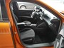 Peugeot e-2008 EV Active 50 kWh | Navigatie | CarPlay | Android Auto | Climate/Cruise Control | Achteruitrij Camera | LED Koplampen