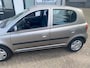 Toyota Yaris 1.3 VVT-i S-Line 1e eigenaar in NIEUWSTAAT, OPRUIMING NU €2450,- !! boekjes en NAP rapport zijn er bij, UNIEK !!