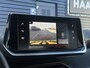 Peugeot 208 1.2 PureTech 100pk Allure | Automaat | Parkeercamera/-sensoren | Navigatie | Cruise Control | Climate Control | Full LED | Apple Carplay/Android Auto | DAB | Lichtmetalen velgen |