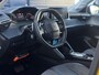 Peugeot 208 1.2 PureTech 100pk Allure | Automaat | Parkeercamera/-sensoren | Navigatie | Cruise Control | Climate Control | Full LED | Apple Carplay/Android Auto | DAB | Lichtmetalen velgen |