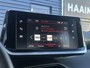 Peugeot 208 1.2 PureTech 100pk Allure | Automaat | Parkeercamera/-sensoren | Navigatie | Cruise Control | Climate Control | Full LED | Apple Carplay/Android Auto | DAB | Lichtmetalen velgen |