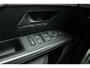 Peugeot e-5008 GT Exclusive 73 kWh 7p | AGR, Elektrisch Verstelbare, Verwarmd en Massage stoelen l Matrix LED l Panoramic scherm 21inch l 360 Vision camera's l DAB+ l Wireless Apple Carplay & Android Auto l Alcantara bekleding