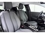Peugeot e-208 EV Allure Pack 50 kWh | SOH 95% | Apple Carplay/Android Auto | Achteruitrijcamera | Stoelverwarming voor | Cruise Control | Lichtmetalen Velgen 16 Inch