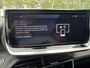 Peugeot e-2008 Envy EV 54kwh 156pk | Apple Carplay/Android Auto | Adaptieve Cruise Control | Lichtmetalen velgen 17 inch | Draadloos laden