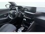 Peugeot e-2008 EV Allure Pack 50 kWh | Achteruitrijcamera | Lichtmetalen velgen | Navigatie | Apple Carplay/Android Auto |