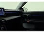Citroën C3 1.2 Turbo 100pk Plus | Navigatie via carplay | Airco | Dakrails | DAB Radio | Cruise control | Parkeersensoren achter | LED Verlichting