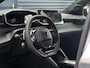 Peugeot 208 Hybrid 145 e-DCS6 GT | Parkeercamera/-sensoren (voor/achter) | Keyless Entry/Start | Dodehoek | Sfeerverlichting | Climate Control | Draadloze telefoonlader | Apple Carplay/Android Auto | Adaptive Cruise Control |