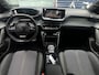 Peugeot 208 Hybrid 145 e-DCS6 GT | Parkeercamera/-sensoren (voor/achter) | Keyless Entry/Start | Dodehoek | Sfeerverlichting | Climate Control | Draadloze telefoonlader | Apple Carplay/Android Auto | Adaptive Cruise Control |