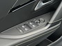 Peugeot 208 Hybrid 145 e-DCS6 GT | Parkeercamera/-sensoren (voor/achter) | Keyless Entry/Start | Dodehoek | Sfeerverlichting | Climate Control | Draadloze telefoonlader | Apple Carplay/Android Auto | Adaptive Cruise Control |