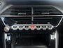 Peugeot 208 Hybrid 145 e-DCS6 GT | Parkeercamera/-sensoren (voor/achter) | Keyless Entry/Start | Dodehoek | Sfeerverlichting | Climate Control | Draadloze telefoonlader | Apple Carplay/Android Auto | Adaptive Cruise Control |