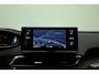 Peugeot 3008 1.2 Hybrid 136 GT Automaat | Navigatie | Climate control | Camera | Lichtmetalen velgen | Keyless | Extra getint glas | Parkeersensoren
