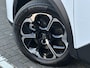 Citroën C5 Aircross Business Comfort Range 74 kWh | Panorama | Stuur-/Stuurverwarming | Stoelmassage | Parkeercamera/-sensoren | DAB | Adaptive Cruise Control | Full LED | Apple Carplay/Android Auto | Climate Control | Head-Up Display | Draadloze telefoonlader |