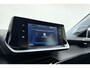 Peugeot 208 1.2 PureTech Active Pack | Navigatie | Parkeersensoren achter | Cruise Control | Lichtmetaal 16inch | Apple Carplay/Android Auto