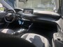 Peugeot 208 1.2 Hybrid 110 e-DCS6 Allure | Climate Control | Navigatie | Full LED | DAB | Parkeercamera/-sensoren | Apple Carplay/Android Auto | Dode hoekdetectie | Lichtmetalen velgen |