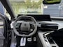 Peugeot 5008 1.6 Plug-in Hybrid 225 PK GT 7 Persoons | Apple Carplay/Android Auto | Climate Control | lichtmetalen velgen 20 Inch | Panorama Dak | Verwarmde Voorstoelen