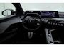 Peugeot E-3008 GT Long Range 230 97 kWh | DEMO | 8 jaar garantie | Panoramisch schuifdak | Stoelverwarming voor en achter | Alcantara bekleding | Navigatie | Camera