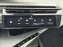 Peugeot E-3008 Allure 210pk 73 kWh | Apple Carplay/Android Auto | Panoramic Navigation pack | Adaptive cruisecontrol | Dodehoek bewaking | Rondomzicht camera | 19 inch lichtmetaal