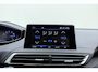 Peugeot 3008 1.2T GT Line 130pk | Navigatie | Achteruitrijcamera | Climate Control | LED koplampen | Handsfree kofferklep | Keyless Entry & Start | Apple Carplay & Android Auto | 19'' Lichtmetalen velgen | 1.400kg trekgewicht | 1e eigenaar