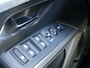 Peugeot 5008 1.6 Plug-in Hybrid 195 Allure 7p | NIEUW | Uit voorraad leverbaar! | 83km EV Actieradius WLTP | AUTOMAAT | 7-Zits | Parkeercamera Voor & Achter | Stuurverwarming | Dodehoek Detectie |