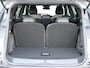 Peugeot 5008 1.6 Plug-in Hybrid 195 Allure 7p | NIEUW | Uit voorraad leverbaar! | 83km EV Actieradius WLTP | AUTOMAAT | 7-Zits | Parkeercamera Voor & Achter | Stuurverwarming | Dodehoek Detectie |