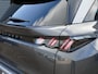 Peugeot 5008 1.6 Plug-in Hybrid 195 Allure 7p | NIEUW | Uit voorraad leverbaar! | 83km EV Actieradius WLTP | AUTOMAAT | 7-Zits | Parkeercamera Voor & Achter | Stuurverwarming | Dodehoek Detectie |