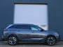 Peugeot 5008 1.6 Plug-in Hybrid 195 Allure 7p | NIEUW | Uit voorraad leverbaar! | 83km EV Actieradius WLTP | AUTOMAAT | 7-Zits | Parkeercamera Voor & Achter | Stuurverwarming | Dodehoek Detectie |