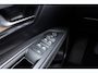 Peugeot 3008 1.2T Allure | 130PK | Elektrische Achterklep | Afneembare trekhaak | Keyless Entry & Start | 19'' Lichtmetalen velgen | Navigatie | DAB + | Camera Achter | 1e eigenaar!