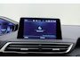 Peugeot 3008 1.2T Allure | 130PK | Elektrische Achterklep | Afneembare trekhaak | Keyless Entry & Start | 19'' Lichtmetalen velgen | Navigatie | DAB + | Camera Achter | 1e eigenaar!