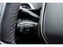Peugeot 3008 1.2T Allure | 130PK | Elektrische Achterklep | Afneembare trekhaak | Keyless Entry & Start | 19'' Lichtmetalen velgen | Navigatie | DAB + | Camera Achter | 1e eigenaar!