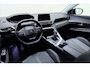 Peugeot 3008 1.2T Allure | 130PK | Elektrische Achterklep | Afneembare trekhaak | Keyless Entry & Start | 19'' Lichtmetalen velgen | Navigatie | DAB + | Camera Achter | 1e eigenaar!