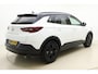 Opel Grandland 1.2 Turbo GS Black Pack | Automaat | Stoel- en stuurverwarming | Navigatie | Achteruitrijcamera | Comfort stoelen | Adaptive Cruise Control | Parkeersensoren voor en achter | Led verlichting | Climate Control